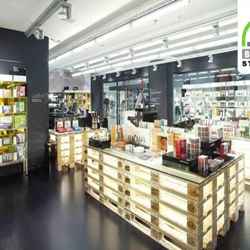 日化店和精品店的区别是什么？