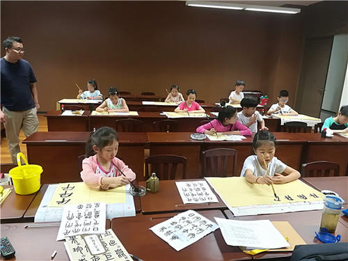 洛阳书法培训的领航者 — 洛阳书法高考培训和暑假班的首选，郑州与河南书法培训的典范”