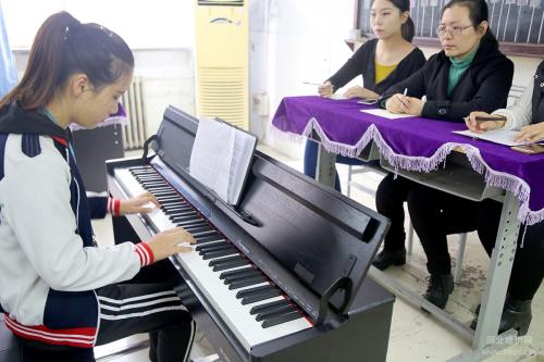 洛阳钢琴培训    少儿钢琴暑假班